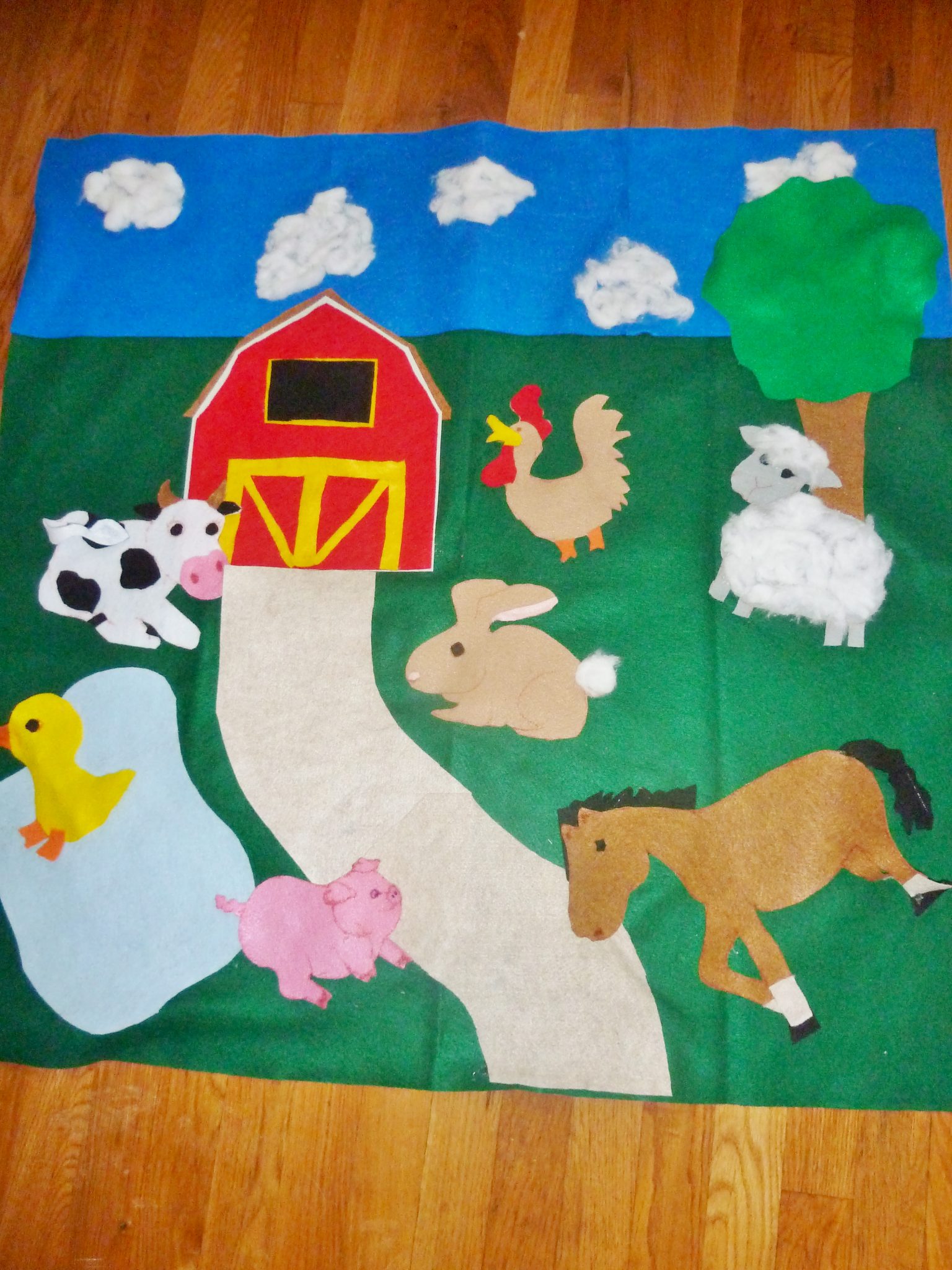 Felt farm forms – The Pinterested Parent