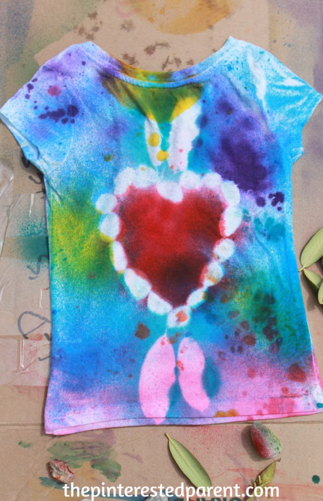 Nature Tie Dye Shirts - These t-shirt designs were made from rocks, leaves, twigs & other things found in nature. This is a fun spring or summer art activity & craft for kids or adults