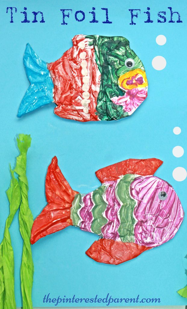 Painterd tin foil embossed fish arts & craft for kids. Great summer craft using aluminum foil, cardboard & glue for embossing