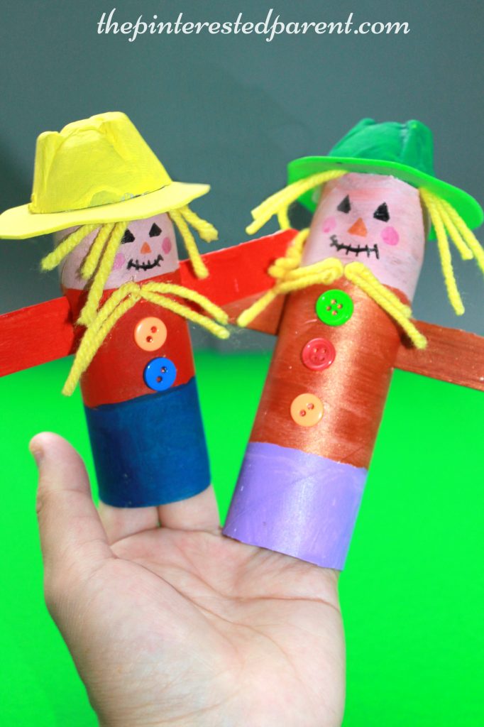 Toilet Paper / paper towel roll scarecrows - the tubes make great finger puppets for a fun craft or pretend play. autumn & Halloween arts & crafts for kids