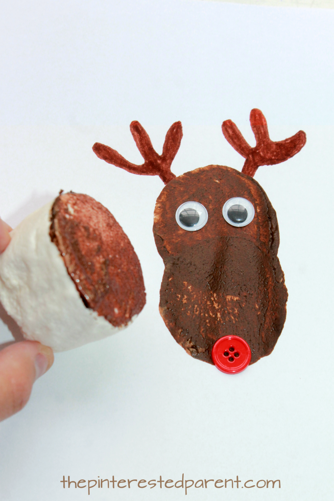 Use jumbo marshmallows to make these adorable Christmas and winter crafts - paint stamp to make a snowman, gingerbread man, or a Rudolph the red nosed reindeer. Arts and crafts for kids