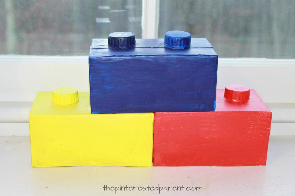 How to make Lego decorations for a Lego themed birthday party. Find Lego decor, food and activity ideas