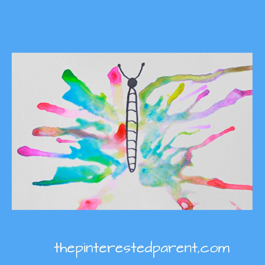 Blow paint creatures with printables - this is such a fun way for the kids to paint. Make a jellyfish, unicorn, lion, butterfly or a peacock. Arts & crafts for kids and preschoolers.