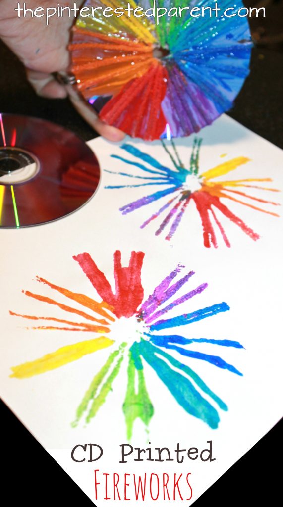 Cd printed fireworks for the 4th of July. Cd printmaking techniques using paint , yarn, Q-tips and paint. Arts and craft ideas for preschoolers and kids.